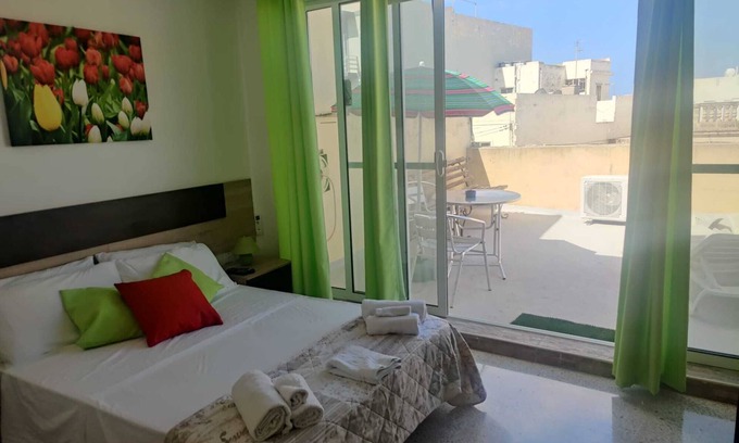 Rabat Bed & Breakfast | Double room with Private Bathroom and Terrace close to Mdina