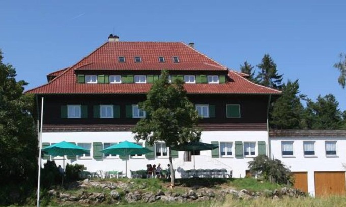Albstadt Apartment | Double room with shower and WC