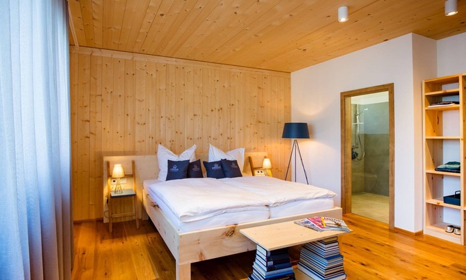 Lautlingen Apartment | Double room with shower/WC