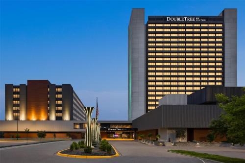 Bloomington Hotel | DoubleTree by Hilton Bloomington Minneapolis South