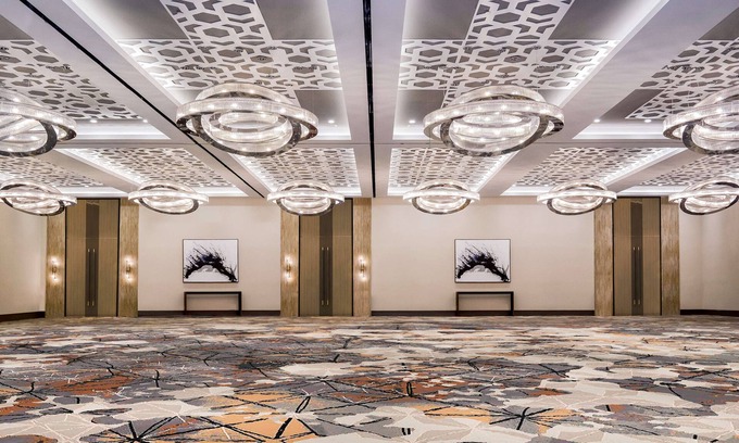 Ludlam Hotel | DoubleTree by Hilton Hotel Miami Airport & Convention Center