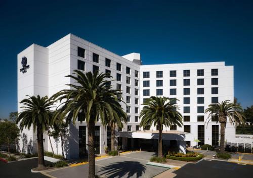 Irvine Hotel | DoubleTree by Hilton Irvine Spectrum