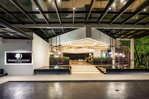 Tanjung Bungah Resort | DoubleTree Resort by Hilton Hotel Penang