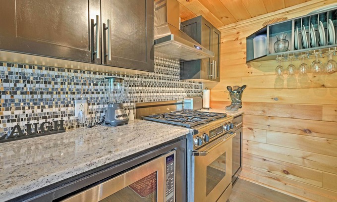 Dandridge Cottage | Douglas Lake Cabin W/dock - 25 Mi to Pigeon Forge!