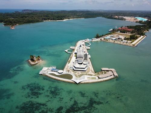 Sebung Hotel | Doulos Phos The Ship Hotel