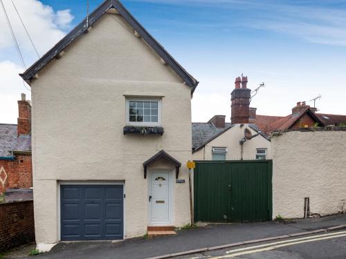 Ruthin House | Dove Cottage