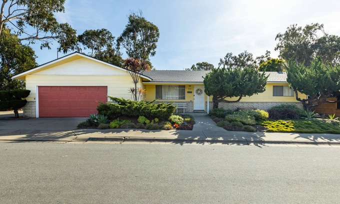 Morro Bay House | Down by the Beach!
