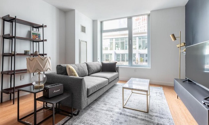 Chinatown Apartment | Downtown 1BR w Gym Doorman nr S Station BOS-246