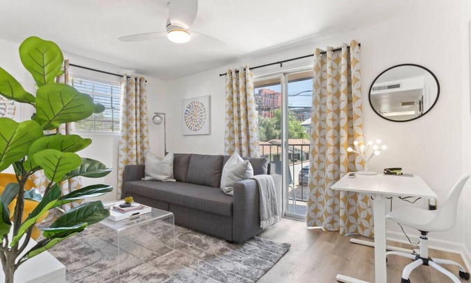 Maple-Ash Apartment | Downtown APT w/King Bed-1 Block to Mill Ave/ASU