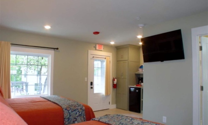 Downtown Branson Cottage | Downtown Branson Cottage