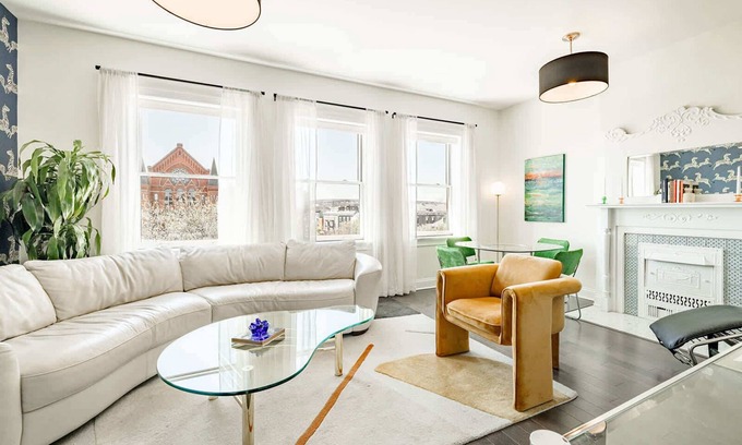Over-the-Rhine Apartment | Downtown Cincinnati Stay | Rooftop Patio + Parking