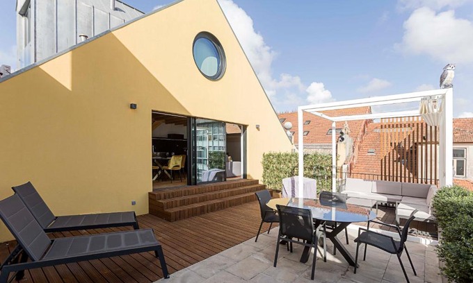 Centro / Baixa Apartment | Downtown Duplex w/Amazing Terrace by LovelyStay