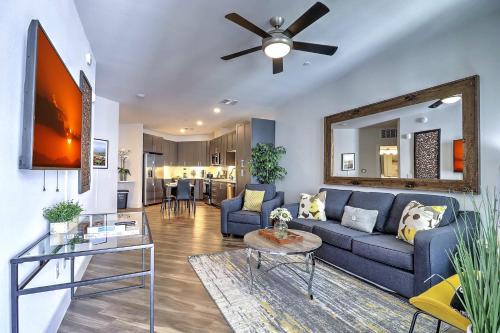 North Scottsdale Apartment | Downtown Escape - Pool -King Bed -Parking G3047