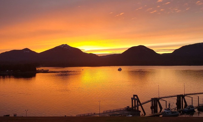 Ketchikan House | Downtown Ketchikan/million Dollar View