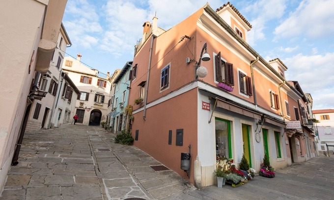 Koper Apartment | Downtown Koper Spacious Apartment with Balcony - Two Bedroom Apartment with Balcony