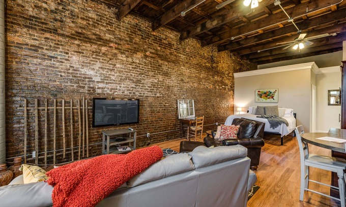 Cookeville Apartment | Downtown Loft Apartment