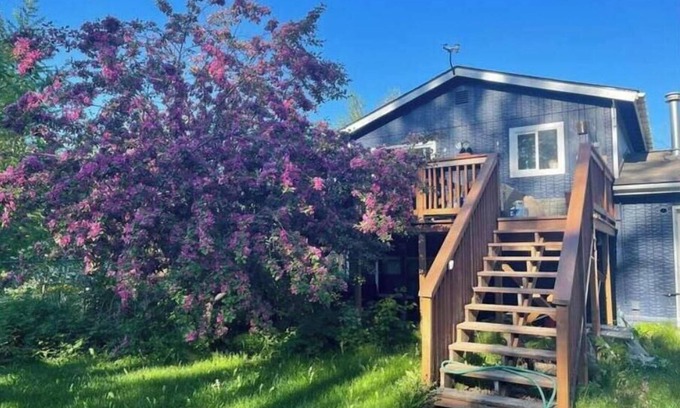Palmer House | Downtown Palmer Basecamp for all your Alaskan Adventures