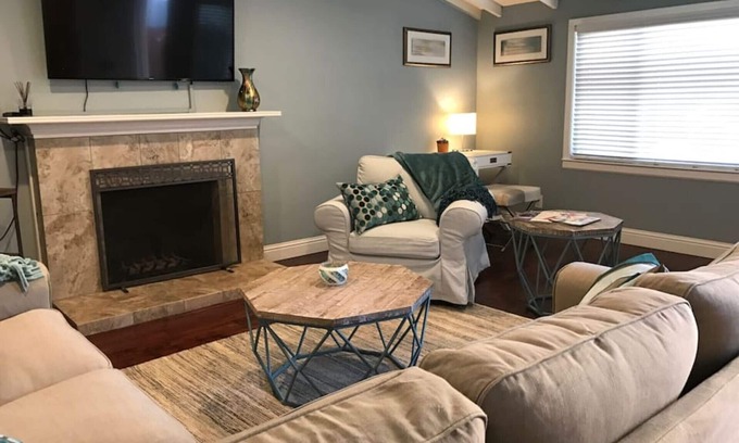 Old Palo Alto House | Downtown Palo Alto/Stanford Duplex