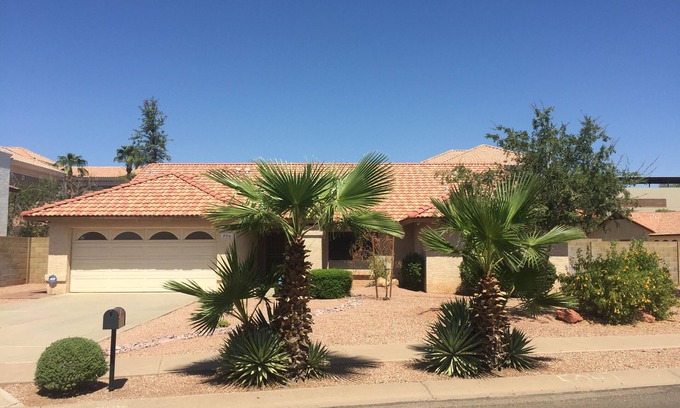 Booker T. Washington House | Downtown PHX -Private Home/Fam. Friendly/4 Blocks/Convention Center/Chase Field