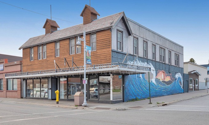 Two Harbors Apartment | Downtown Retreat, Near Parks & Brewery, Unit 5