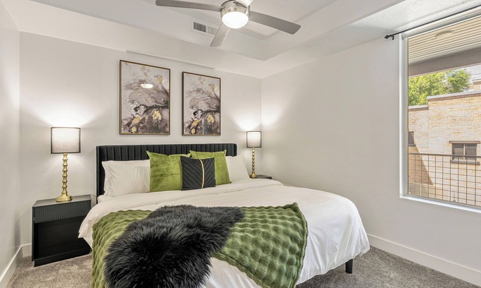 Rio Grande Apartment | Downtown Salt Lake City/2 Bed Apt/GYM/Garage/Laundry