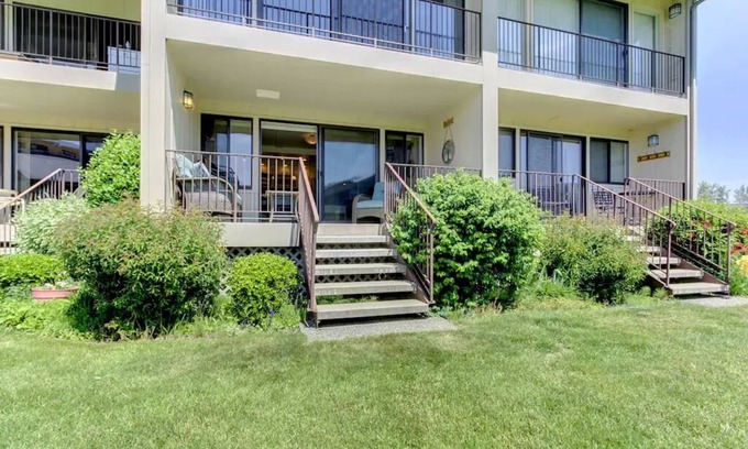 Sandpoint Condo | Downtown Sandpoint Lakeside Condo
