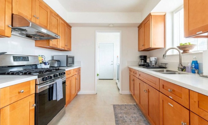 Covina House | Downtown Serenity Stay with King bed