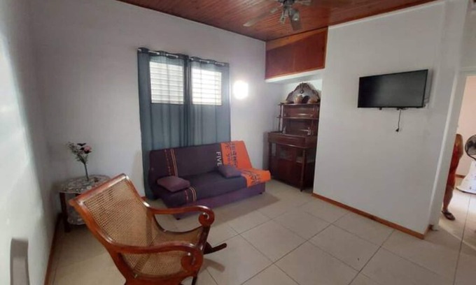 Tartane House | Downtown St Pierre in the North Caribbean, 5 minutes from the beach on foot