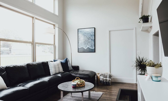 Marquette Apartment | Downtown - The Loft - Third Coast Vacation
