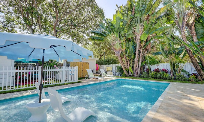 Delray Beach Cottage | Downtown Tropical Oasis- heated Pool/Private fenced yard.