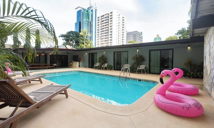 Obarrio House | Downtown Villa with Private Pool & Bar