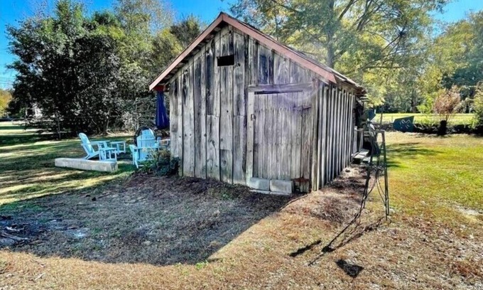 Wendell House | Downtown Wendell 3-Bedroom Farmhousenn