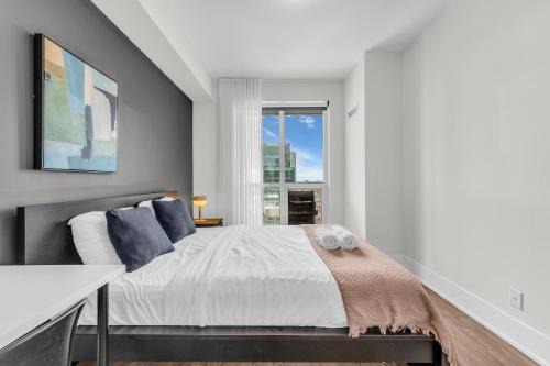 Toronto Entertainment District Apartment | Downtown west Suites
