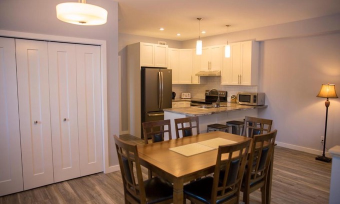 Whitehorse Apartment | Downtown Whitehorse 4 bedrooms deluxe condo
