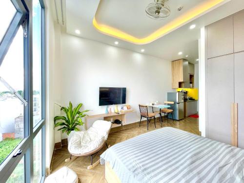 Ninh Kieu Apartment | Dr 501 Modern studio with city view and kitchen