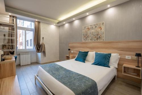 Esquilino Bed & Breakfast | Drago D'Oro GUESTHOUSE - accross from metro Vittorio Emanuele