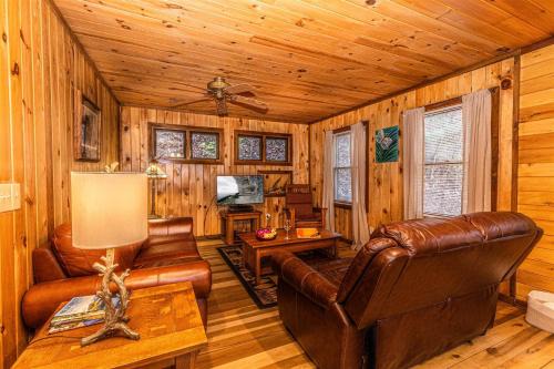 Bryson City House | Dragonfly Cabin