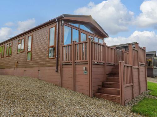 Tunstall House | Dragonfly