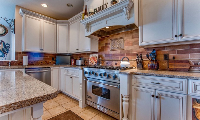 Town of Torrey House | Dragonfly Landing | 5 Bed, 2.5 Bath