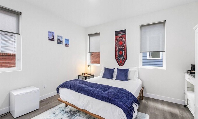 Capitol Hill Apartment | Dragonstone Sweet Suite