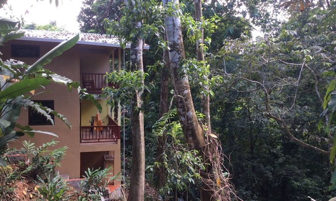 Drake Bay House | Drake BayTown, Mango St Cason w A/C, Osa Pen. Gateway to Corcovado