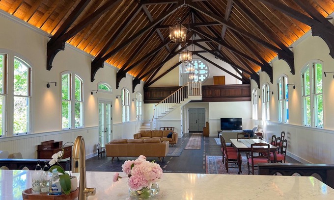 North Haven House | Dramatically restored beautiful Church with a soaring Grand Room in Downtown