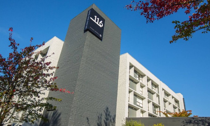 Wilburton House | Dream Bellevue Vacation! 2 Convenient Units, Free Parking, Pool, Pets Allowed