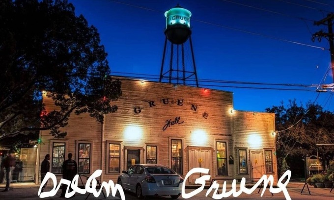 Gruene Condo | *Dream Gruene Getaway* Walk to Gruene! On River!
