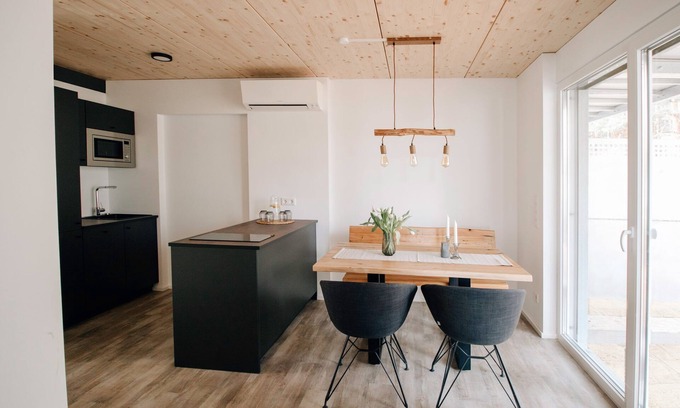 Pleinfeld Apartment | Dream home with terrace
