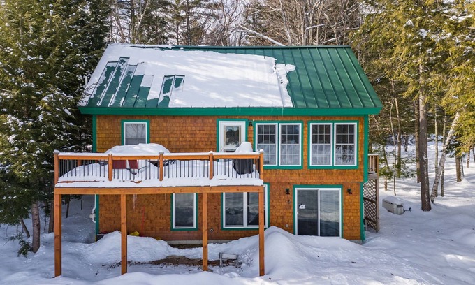 Bridgton House | Dream Lakefront Modern Cabin
