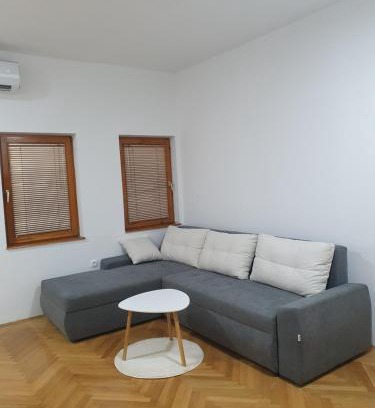 Bosnia Apartment | Dream On