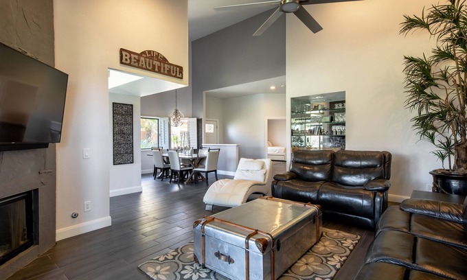 Palm Desert Condo | Dream vacation rental! Spacious and comfortable, Family and pet friendly.