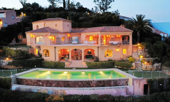 Theoule-Superieur House | Dream villa in a prime location with panoramic sea views and infinity pool