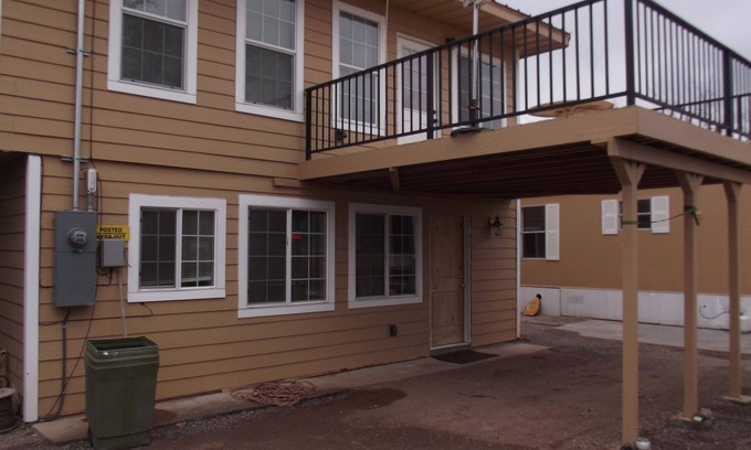 Truth or Consequences House | Dreamcatcher 2-story Colonial Home. Pet Friendly!n1 mile from downtown hot tubs